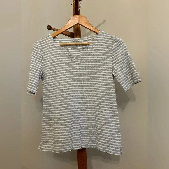 Talbots Small Striped 100% Cotton V Neck T Shirt - Picture 1 of 3